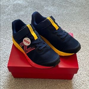 New Balance Kids' sneakers size1